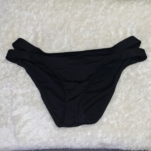 Mossimo Supply Co. Other - 🌸 strappy bikini bottom